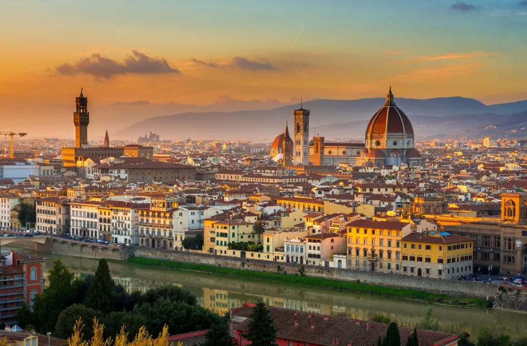 Zonsondergang Florence en Duomo. Italië