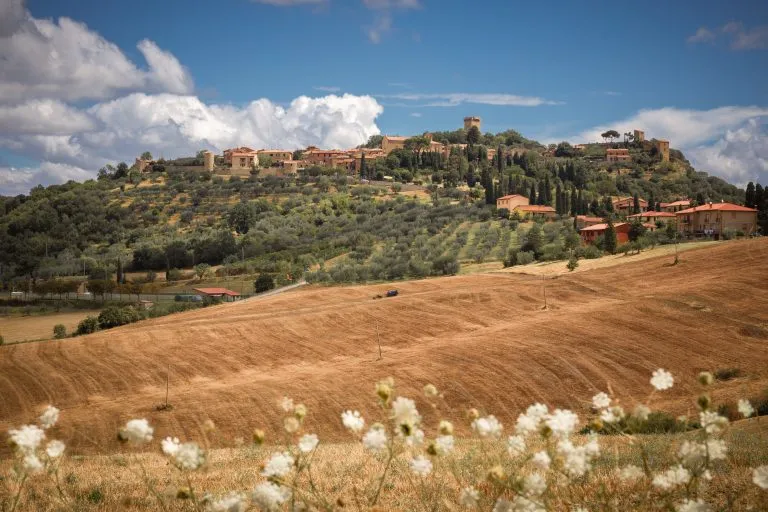 Panoramablick auf Montichiello, Siena, Italien